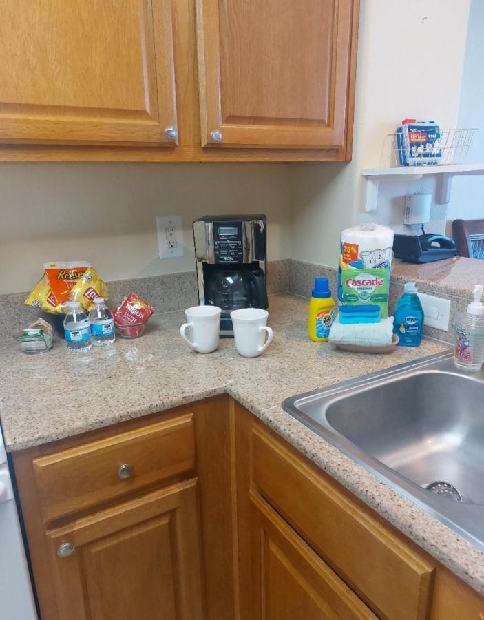 Disney Just 1 And A Quarter Mile Away, Blue Heron 1 Room 2 Bath,Amenities,6 Guests, Walk To Restaurants, No Fees At Check In Ορλάντο Εξωτερικό φωτογραφία